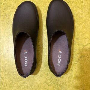 BOGS Flora Slip on clogs